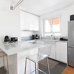 Freres Morane - Ci - Premium Apartment With Balcony